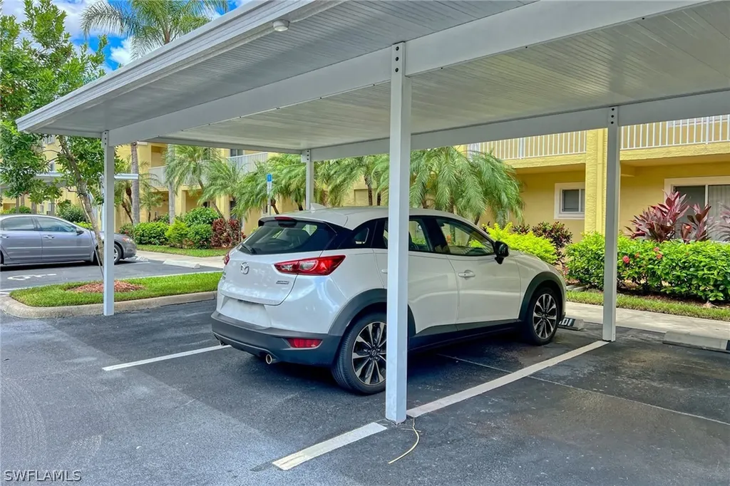 8294 Key Royal Circle Naples FL 34119