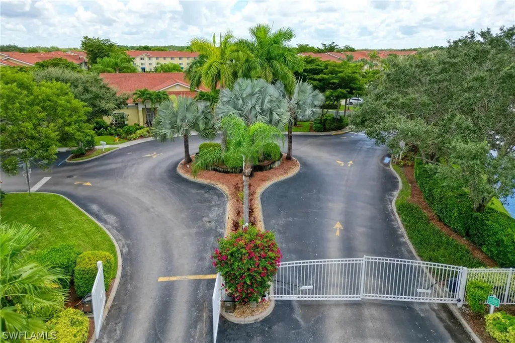 8294 Key Royal Circle Naples FL 34119