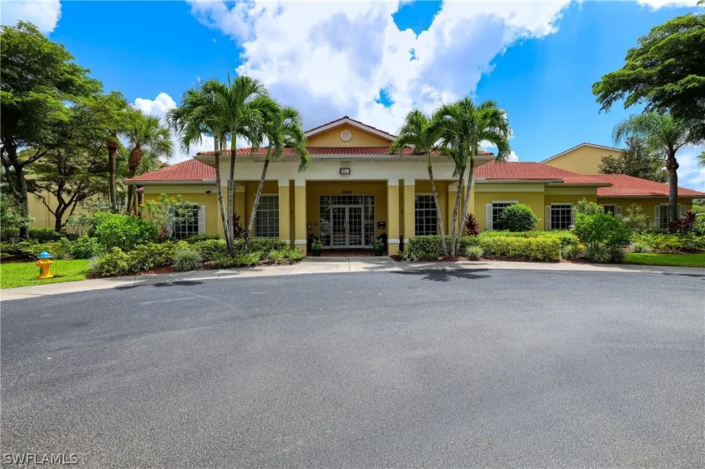 8294 Key Royal Circle Naples FL 34119