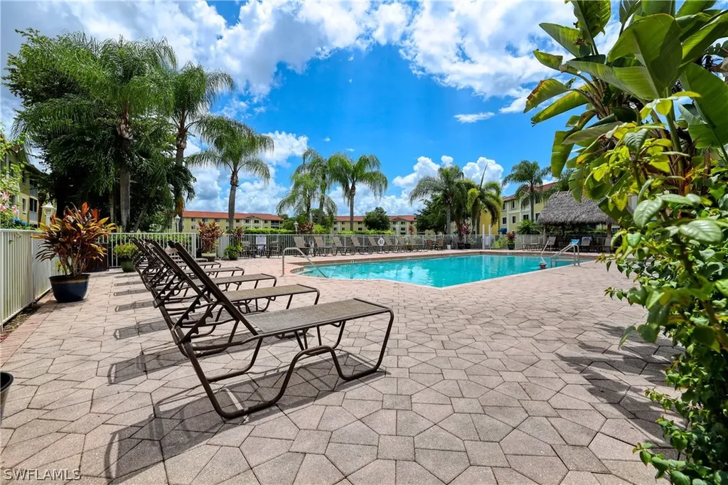 8294 Key Royal Circle Naples FL 34119