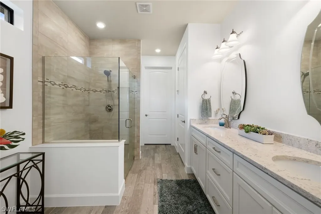 7545 Geranium Way Naples FL 34114