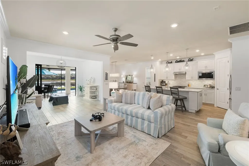 7545 Geranium Way Naples FL 34114