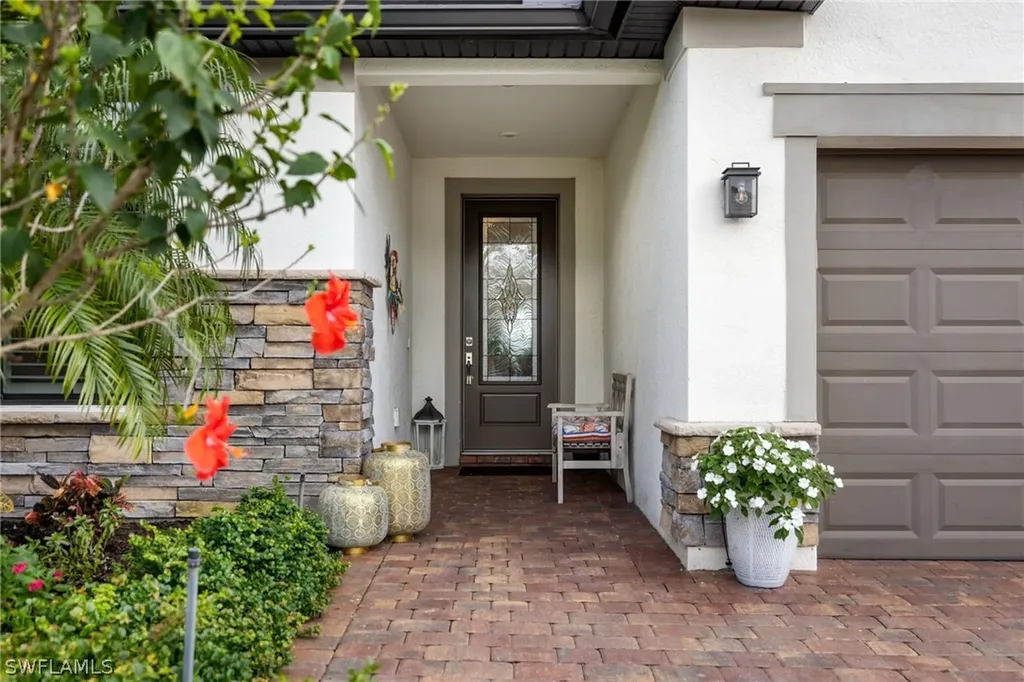 7545 Geranium Way Naples FL 34114