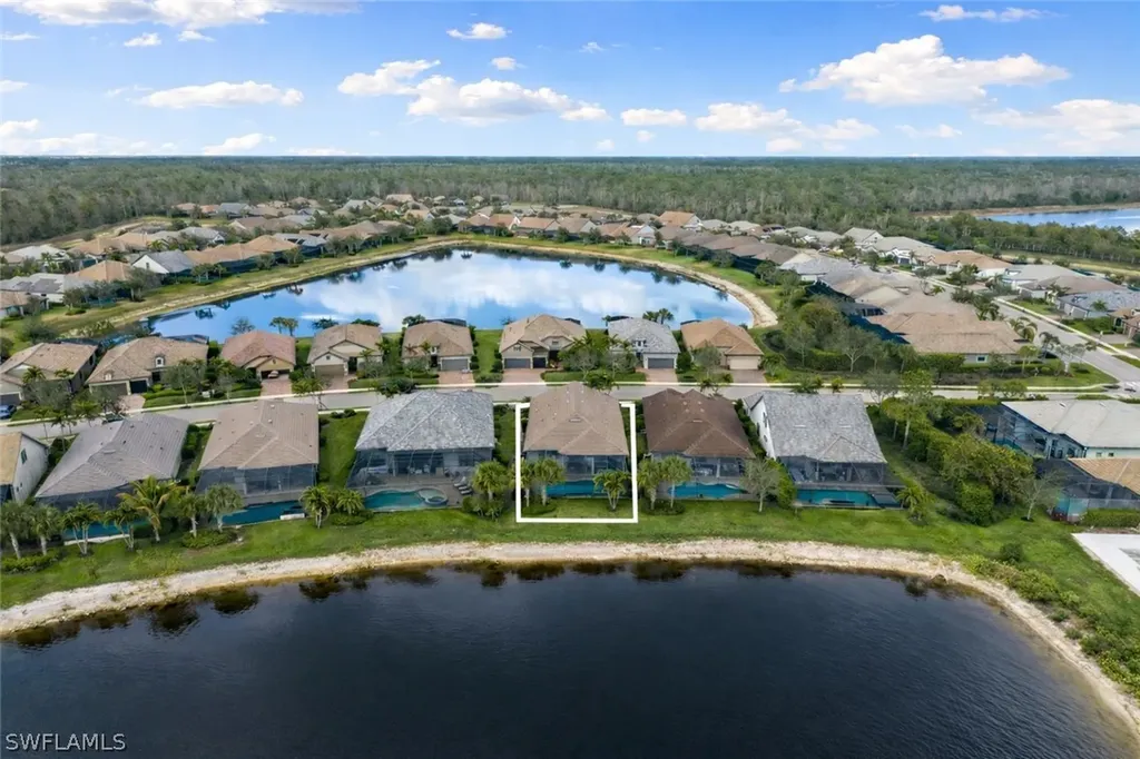 7545 Geranium Way Naples FL 34114