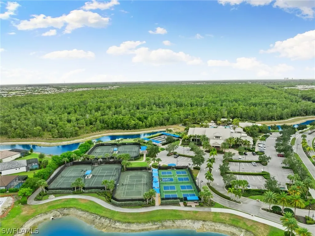 7545 Geranium Way Naples FL 34114