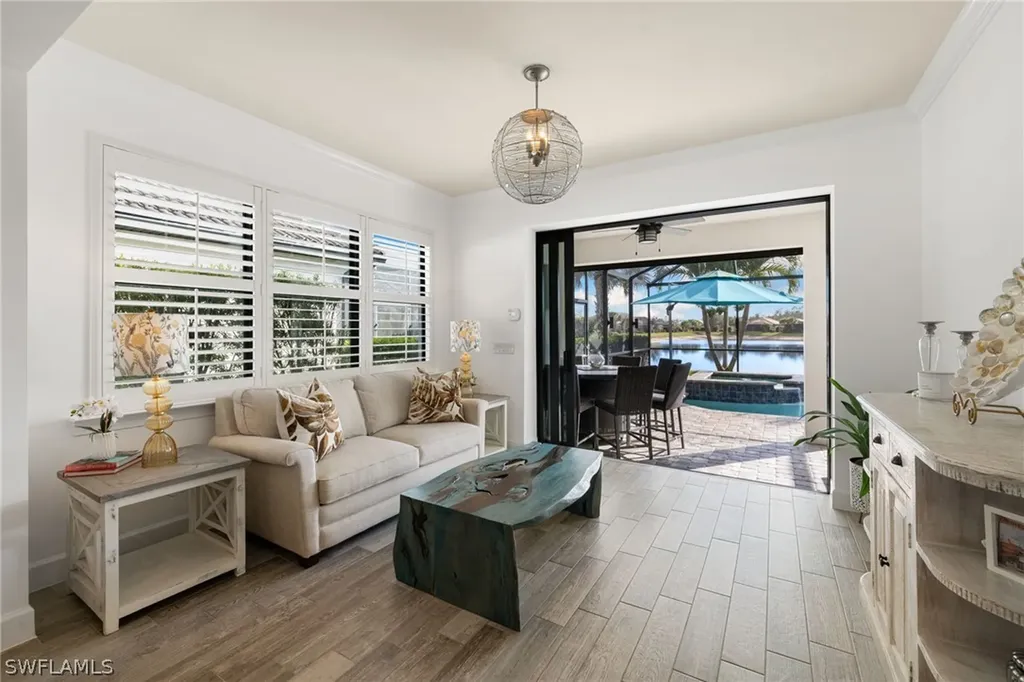 7545 Geranium Way Naples FL 34114