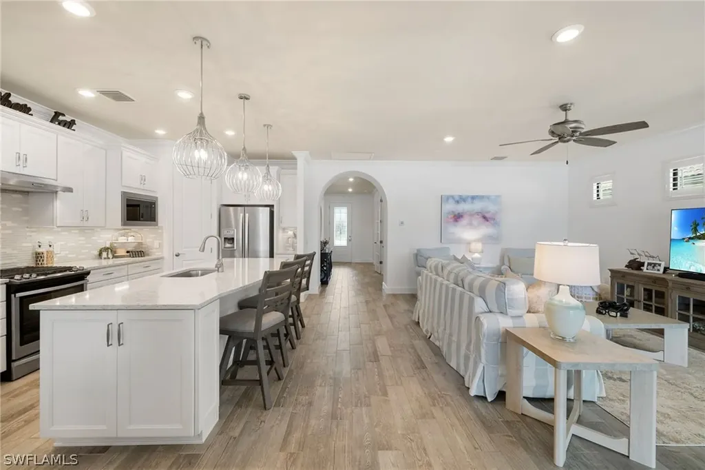 7545 Geranium Way Naples FL 34114