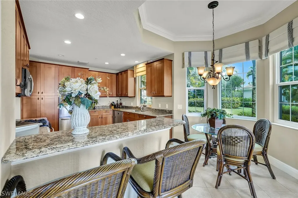 9234 Tesoro Lane Naples FL 34114