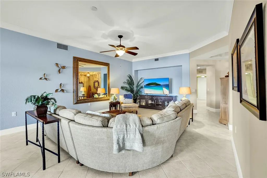 9234 Tesoro Lane Naples FL 34114