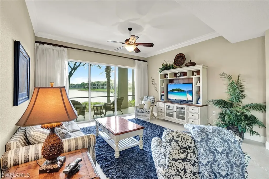 9234 Tesoro Lane Naples FL 34114