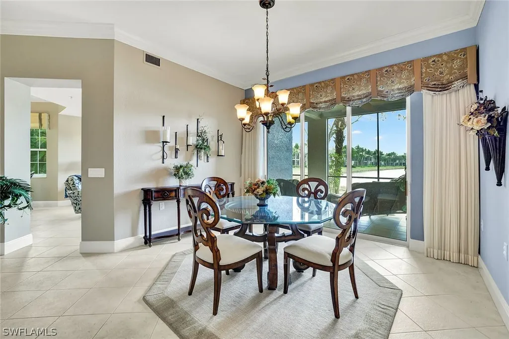 9234 Tesoro Lane Naples FL 34114