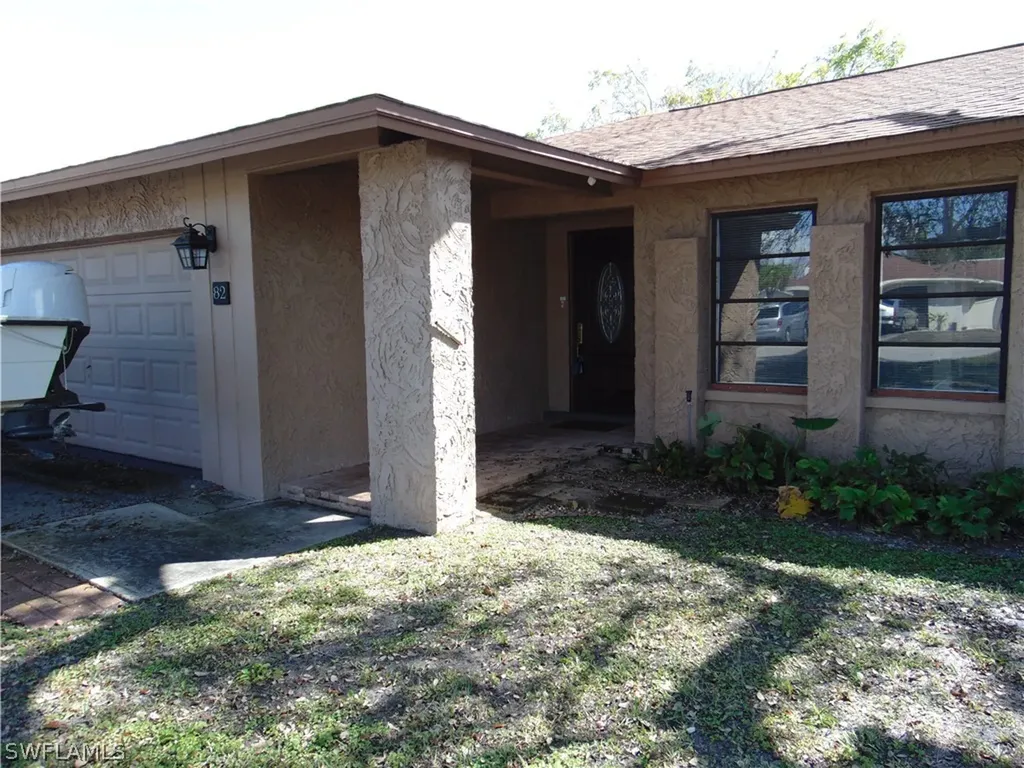 82 Johnnycake Drive Naples FL 34110