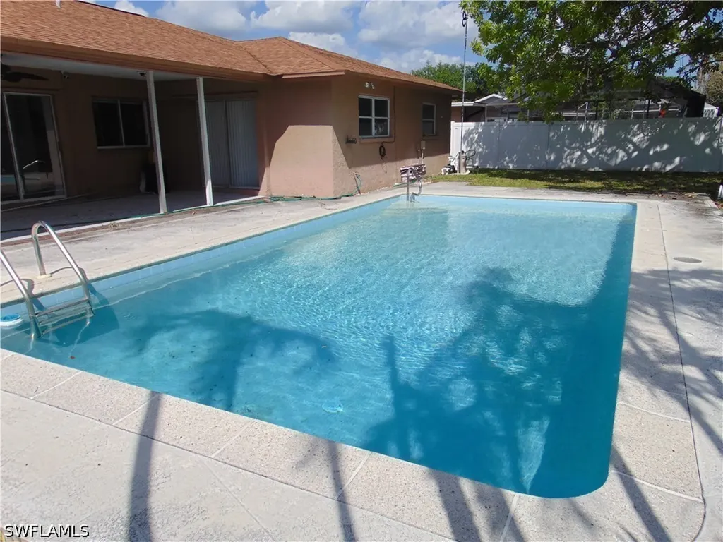 82 Johnnycake Drive Naples FL 34110