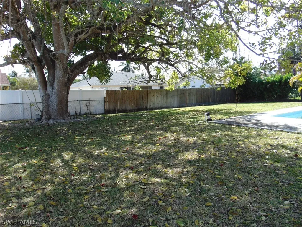 82 Johnnycake Drive Naples FL 34110
