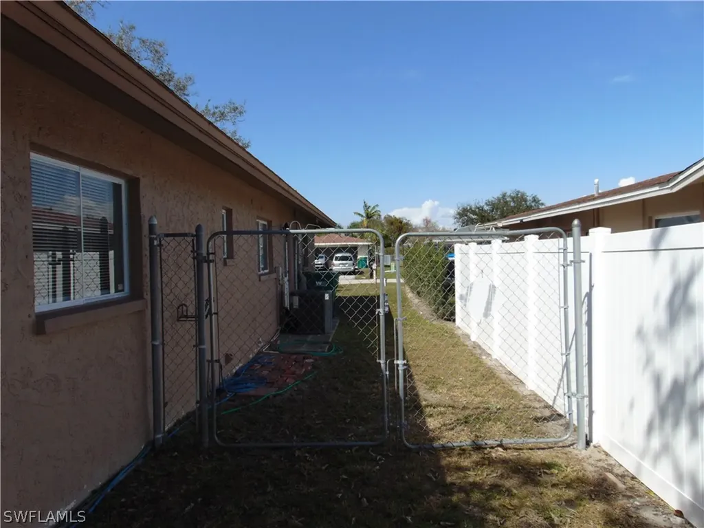 82 Johnnycake Drive Naples FL 34110