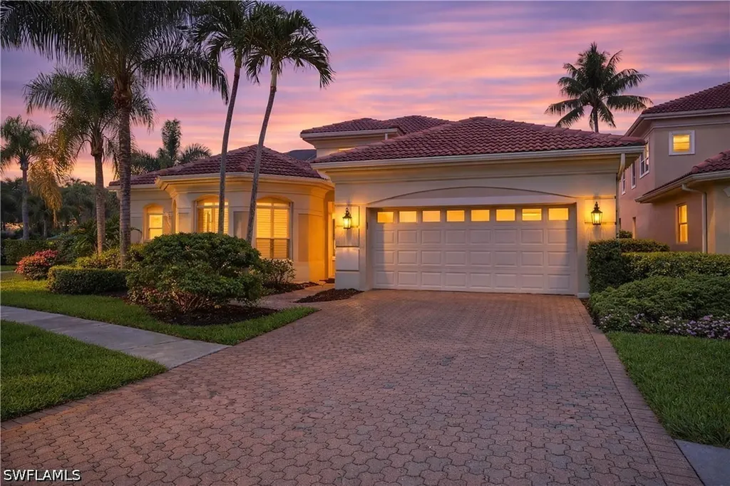 Naples FL, 9227 Troon Lakes Drive