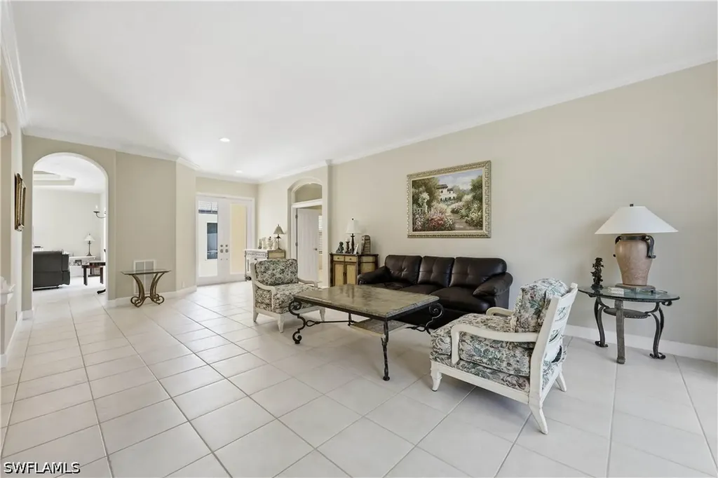 9227 Troon Lakes Drive Naples FL 34109