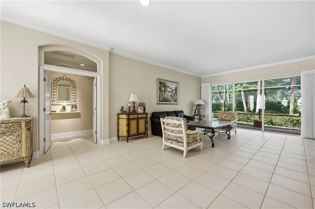 9227 Troon Lakes Drive Naples FL 34109