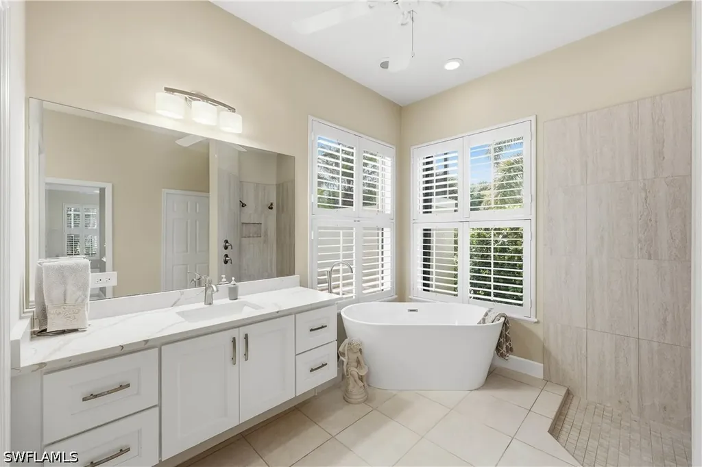 9227 Troon Lakes Drive Naples FL 34109