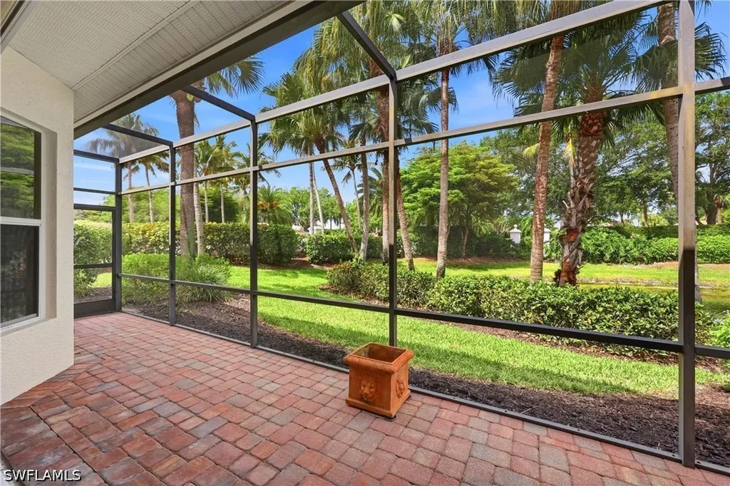 9227 Troon Lakes Drive Naples FL 34109