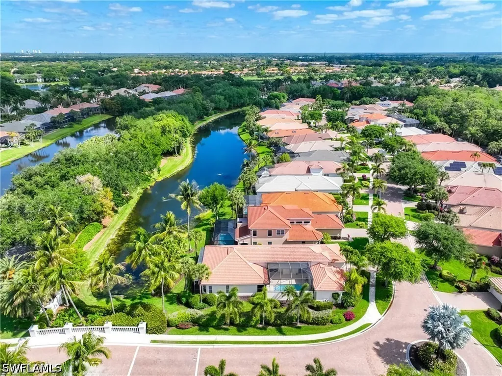 9227 Troon Lakes Drive Naples FL 34109