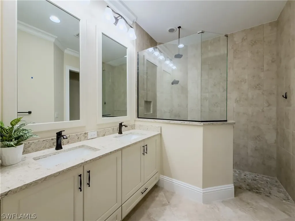 6399 Negril Isle Drive Naples FL 34113