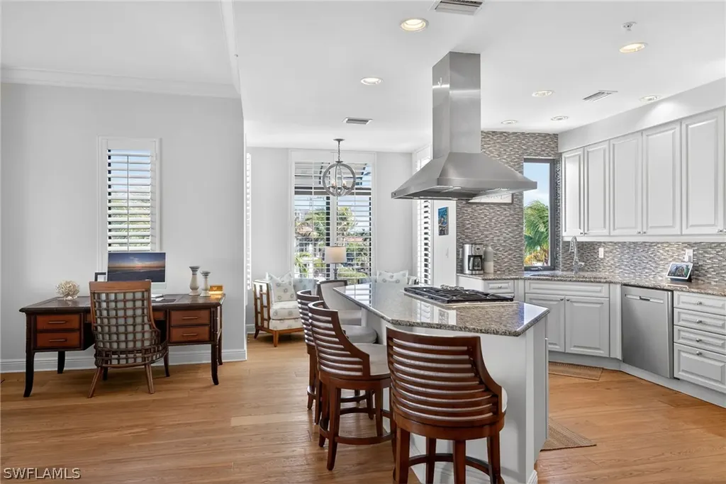 1540 5th Avenue S Naples FL 34102