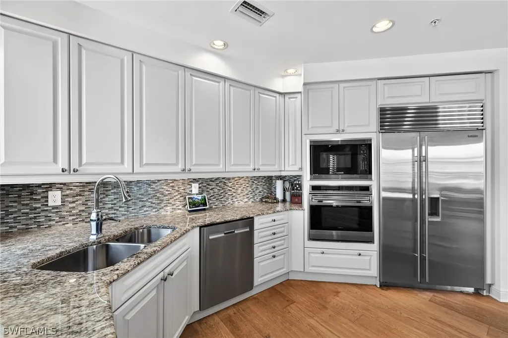 1540 5th Avenue S Naples FL 34102