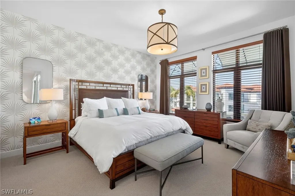 1540 5th Avenue S Naples FL 34102