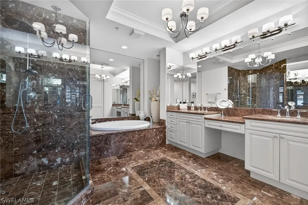 1540 5th Avenue S Naples FL 34102