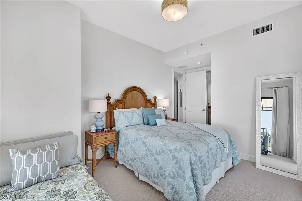 1540 5th Avenue S Naples FL 34102