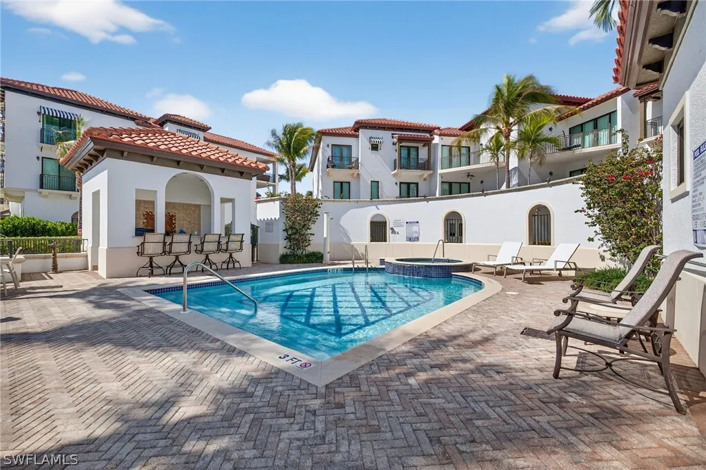 1540 5th Avenue S Naples FL 34102