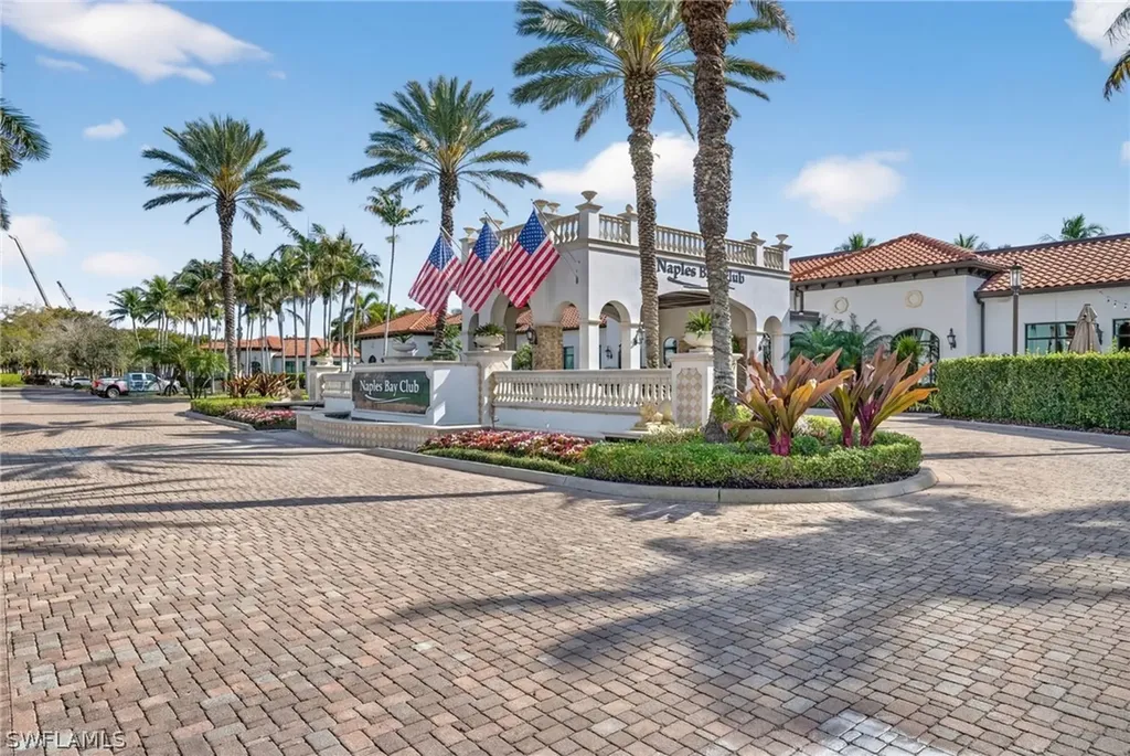 1540 5th Avenue S Naples FL 34102