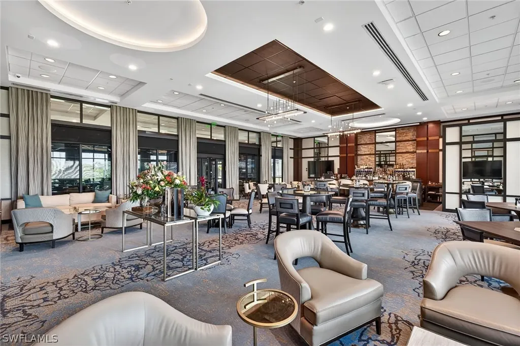 1540 5th Avenue S Naples FL 34102