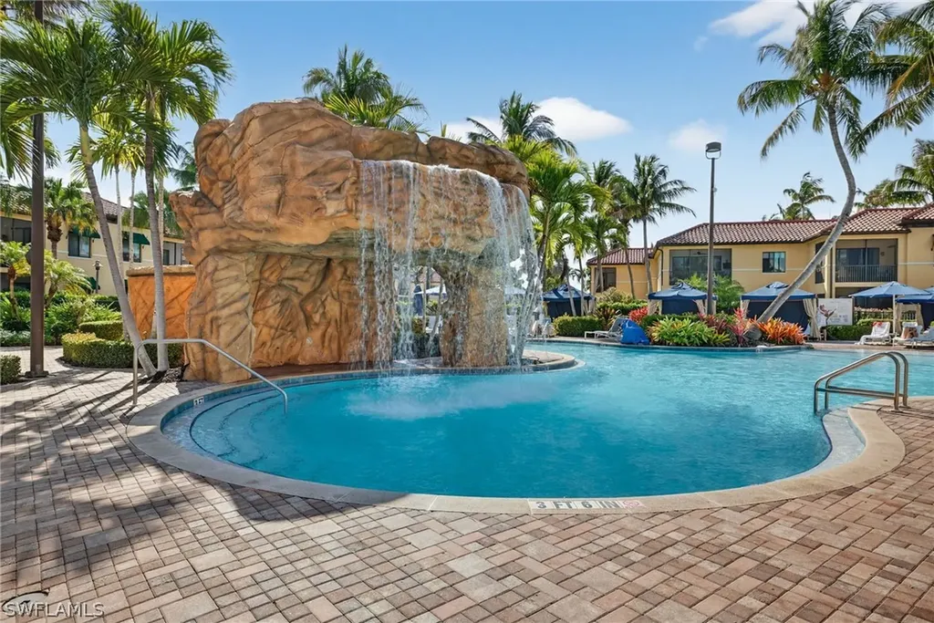 1540 5th Avenue S Naples FL 34102