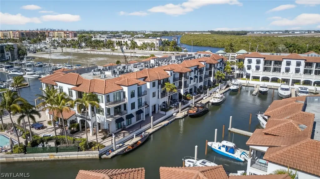 1540 5th Avenue S Naples FL 34102