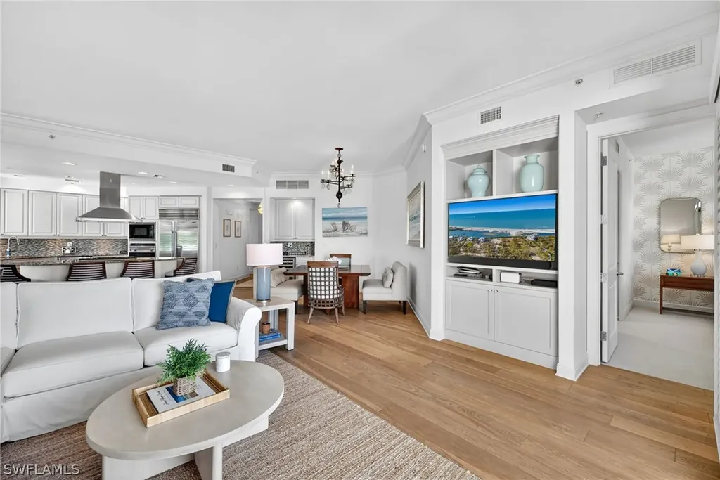 1540 5th Avenue S Naples FL 34102