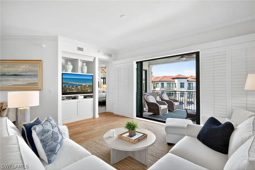 1540 5th Avenue S Naples FL 34102