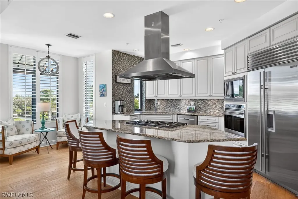 1540 5th Avenue S Naples FL 34102