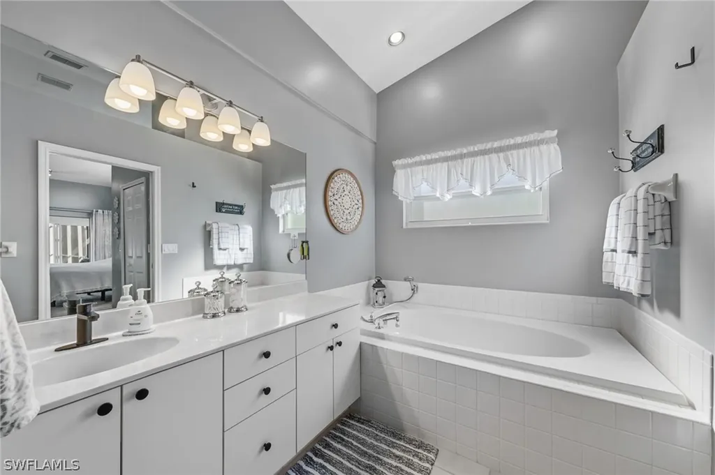 18048 Horseshoe Bay Circle Fort Myers FL 33967