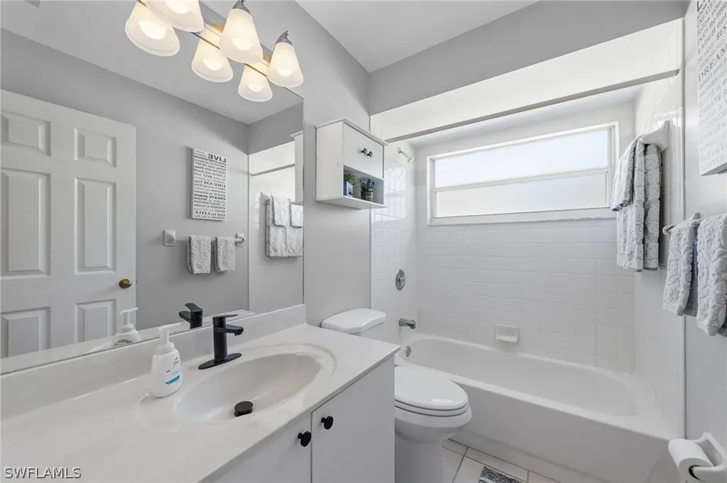 18048 Horseshoe Bay Circle Fort Myers FL 33967