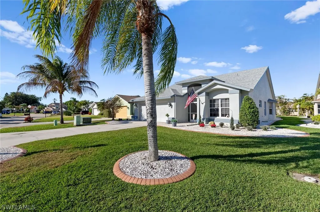 18048 Horseshoe Bay Circle Fort Myers FL 33967