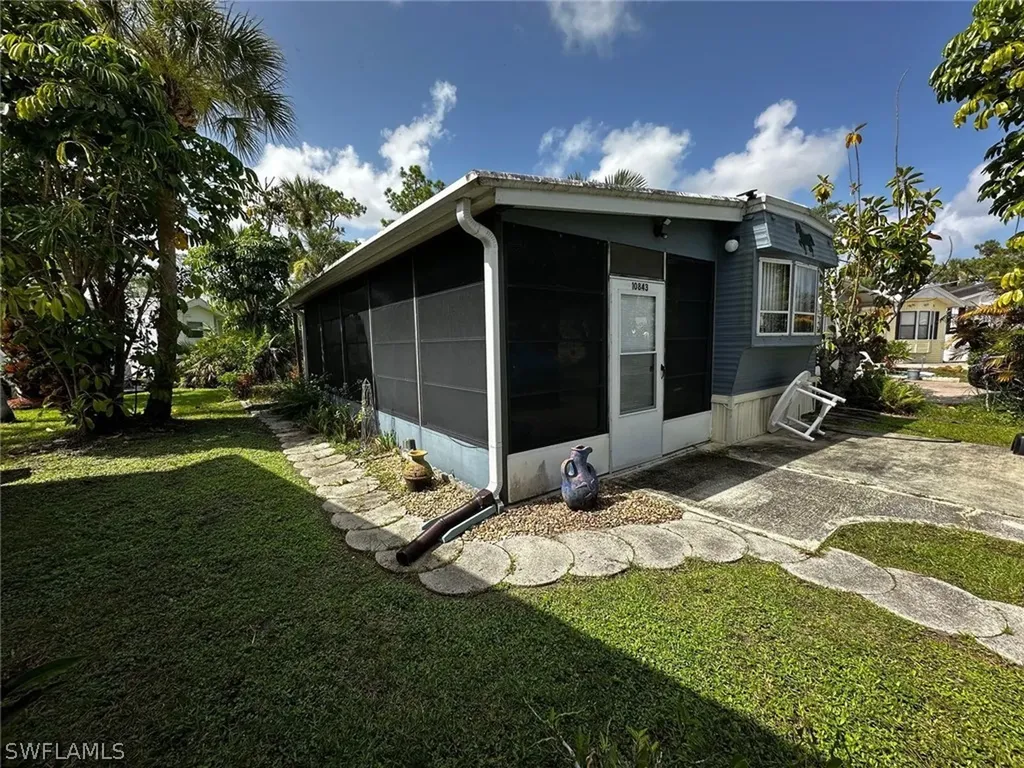 10843 Bonapartes Gull Estero FL 33928