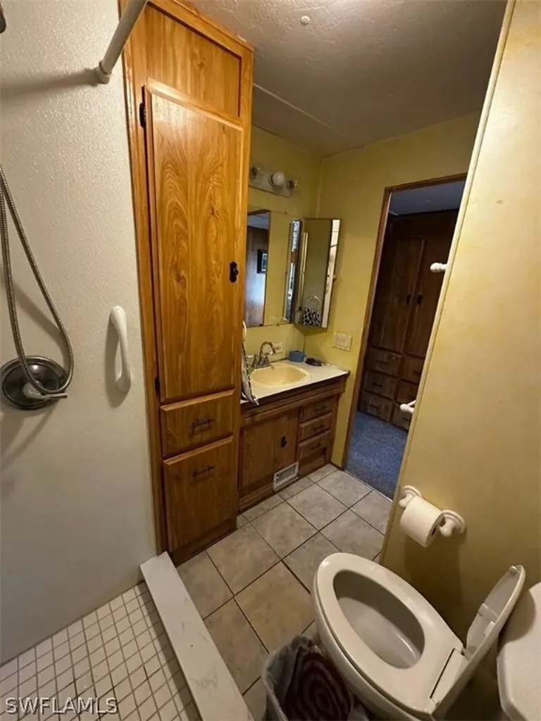 10843 Bonapartes Gull Estero FL 33928