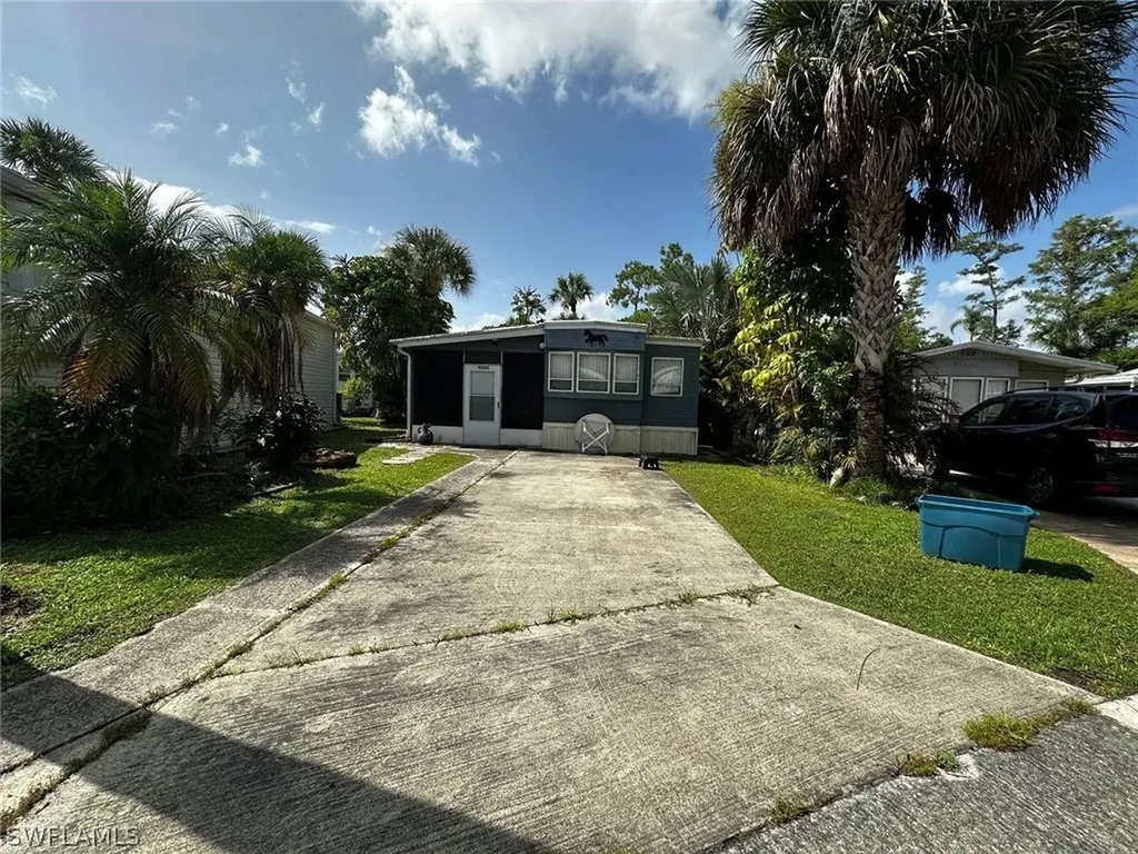 10843 Bonapartes Gull Estero FL 33928