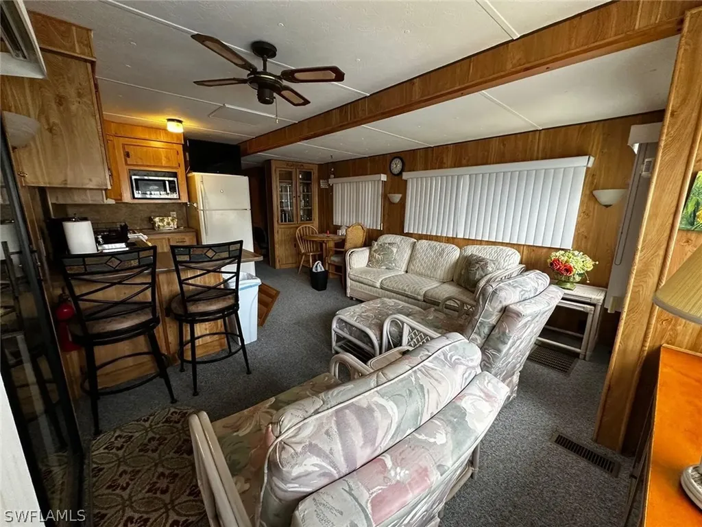 10843 Bonapartes Gull Estero FL 33928