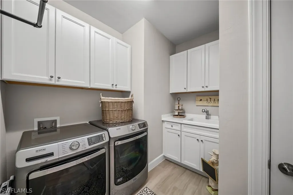 9681 Everglades Drive Naples FL 34120
