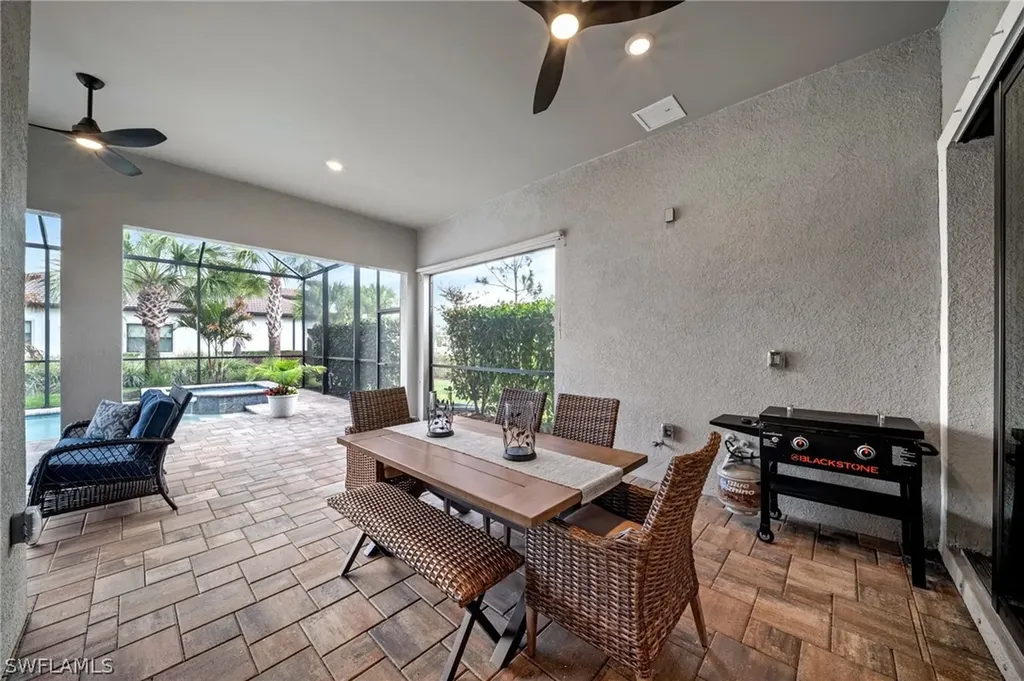 9681 Everglades Drive Naples FL 34120