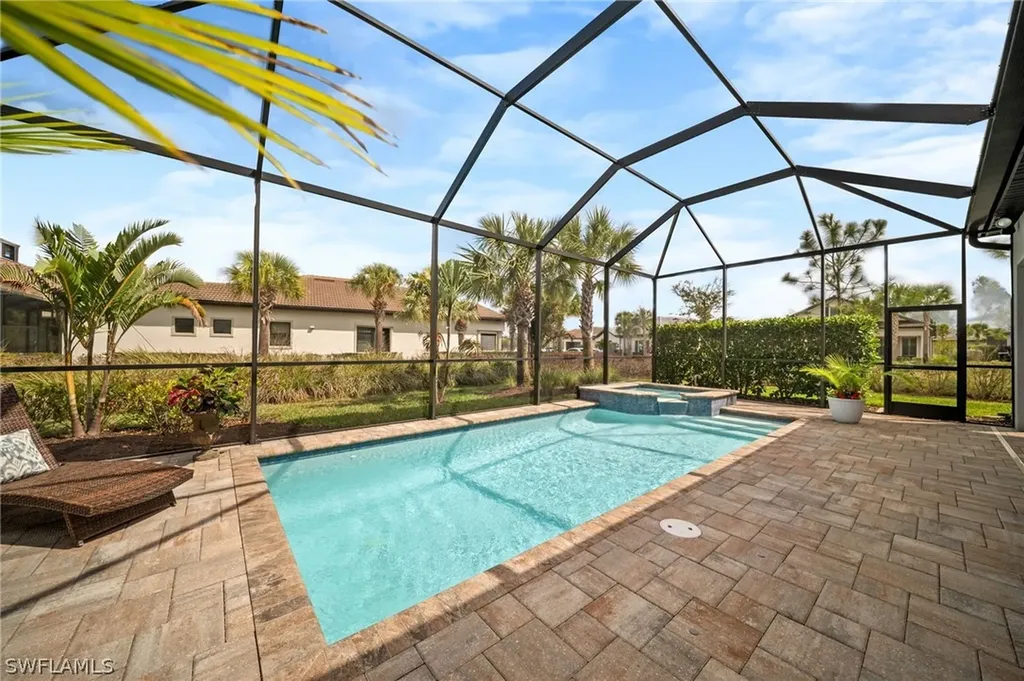 9681 Everglades Drive Naples FL 34120