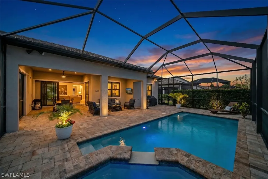 9681 Everglades Drive Naples FL 34120
